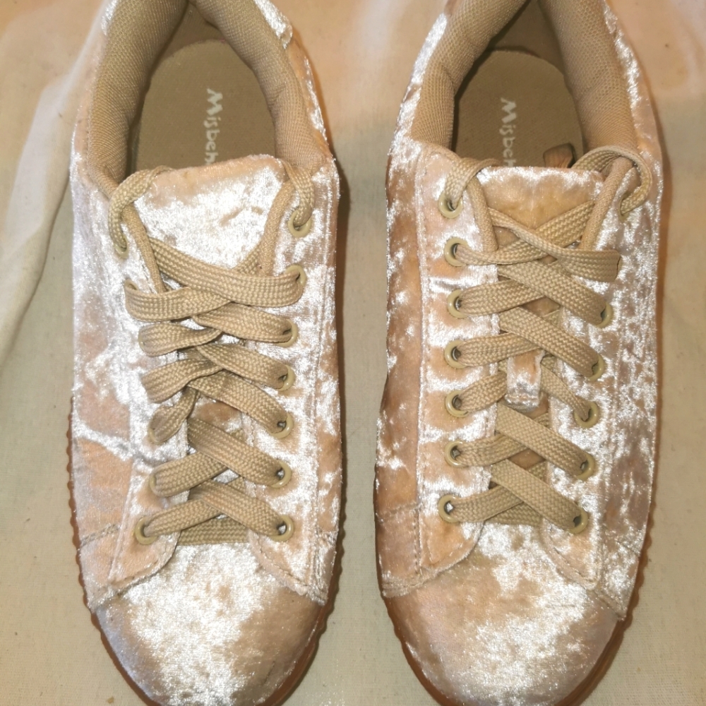 Dolls kill baby pink crushed velvet platform creeper sneakers women's size 7